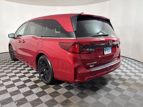 Used 2025 Honda Odyssey Sport-L image 3