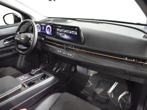 Certified 2024 Nissan Ariya AWD image 39