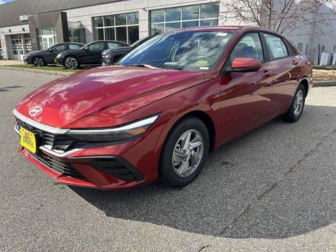 New 2026 Hyundai Elantra SE image 27