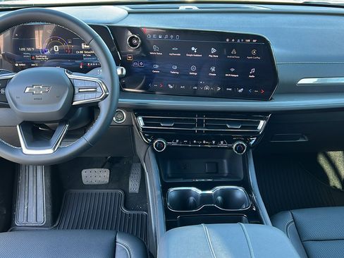 New 2026 Chevrolet Traverse LT w/ Midnight/Sport Edition image 17