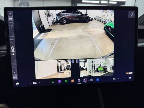 Used 2024 Tesla Model X AWD/4WD image 11