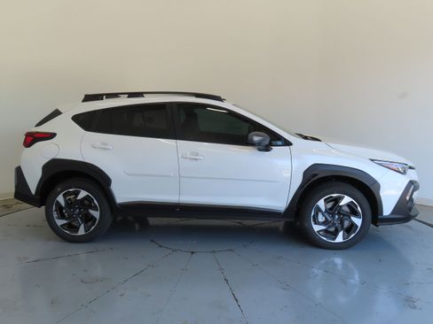 New 2025 Subaru Crosstrek 2.5i Limited image 2