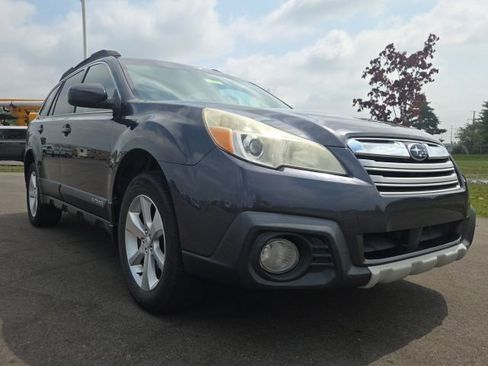 Used 2013 Subaru Outback 2.5i Limited w/ Moonroof Pkg AWD/4WD image 1
