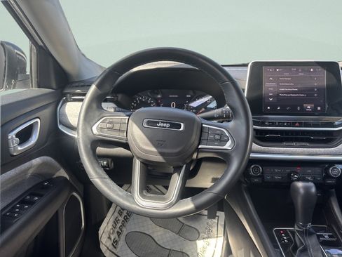 Used 2022 Jeep Compass Latitude w/ Convenience Group image 39