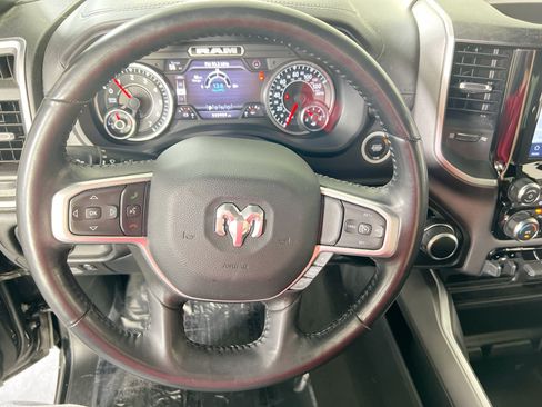 Used 2022 RAM 1500 Big Horn AWD/4WD image 11