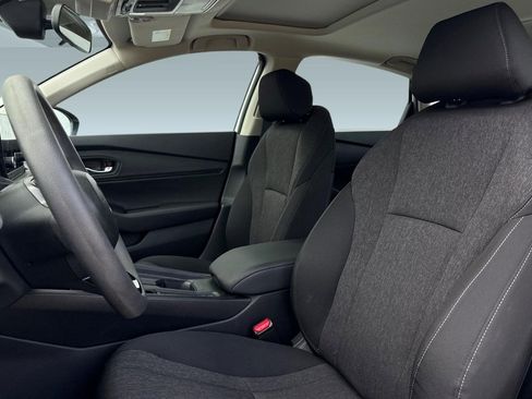 Used 2025 Honda Accord SE image 5