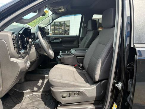 Used 2025 Chevrolet Silverado 1500 RST w/ Redline Edition AWD/4WD image 15