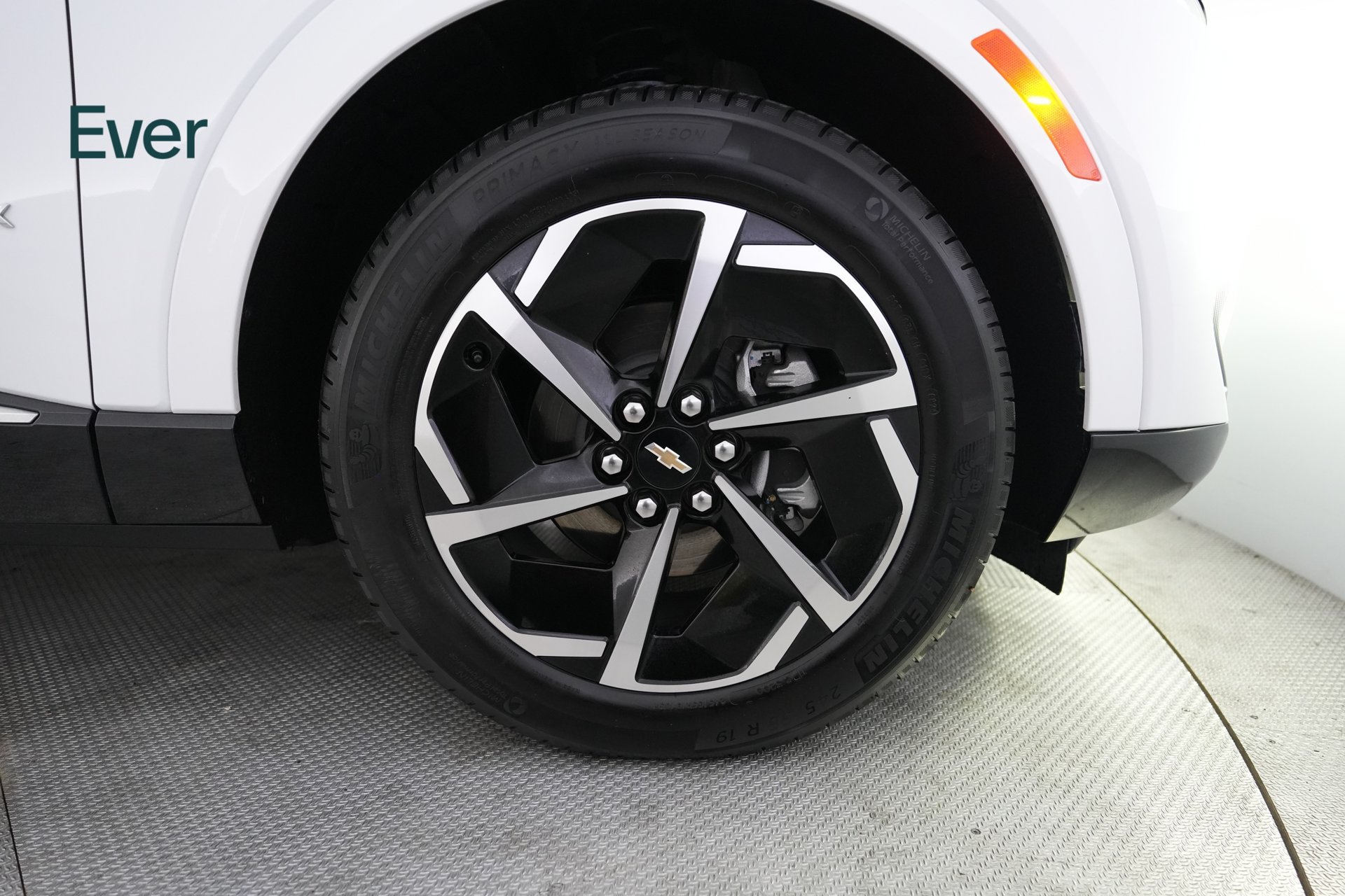 Used 2024 Chevrolet Equinox EV LT FWD image 20