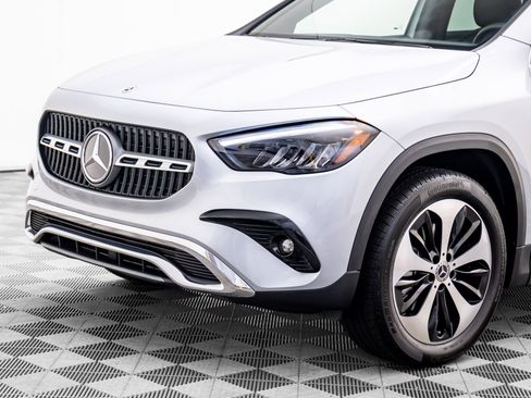 New 2026 Mercedes-Benz GLA 250 4MATIC image 34