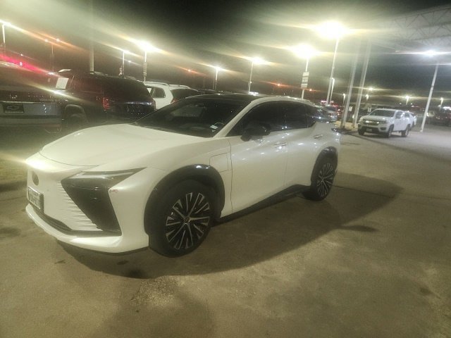 Used 2023 Lexus RZ 450e Premium w/ Technology Package AWD/4WD image 2