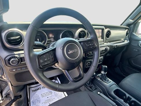 Certified 2023 Jeep Wrangler Unlimited AWD/4WD image 12