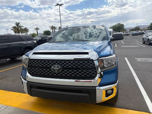 Used 2018 Toyota Tundra SR5 w/ SR5 Upgrade Package RWD image 5
