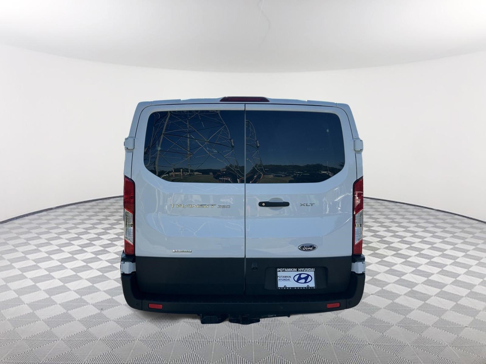 Used 2022 Ford Transit 350 XLT RWD image 6