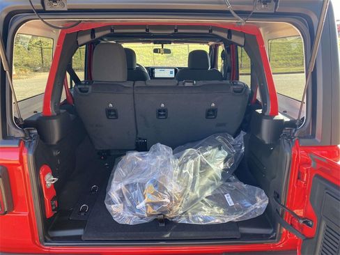 New 2026 Jeep Wrangler Unlimited Sport image 38