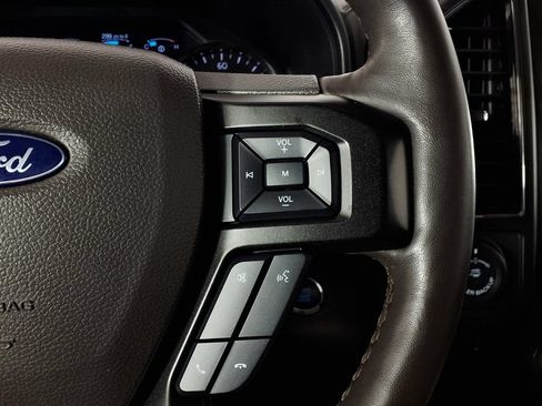 Used 2018 Ford Expedition Limited w/ Equipment Group 301A RWD image 20