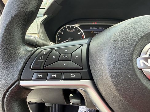Used 2023 Nissan Altima 2.5 SV FWD image 17