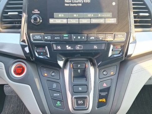 Used 2023 Honda Odyssey EX-L image 15
