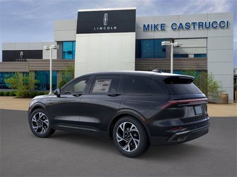 New 2025 Lincoln Nautilus Premier w/ Jet Appearance Package image 4