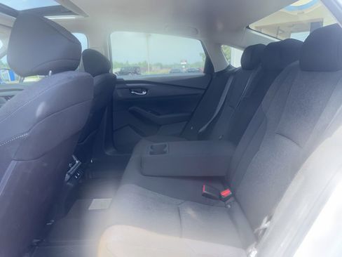 Certified 2025 Honda Accord SE image 19