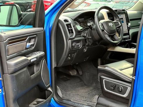 Used 2022 RAM 1500 Laramie w/ Laramie Southwest Edition image 11