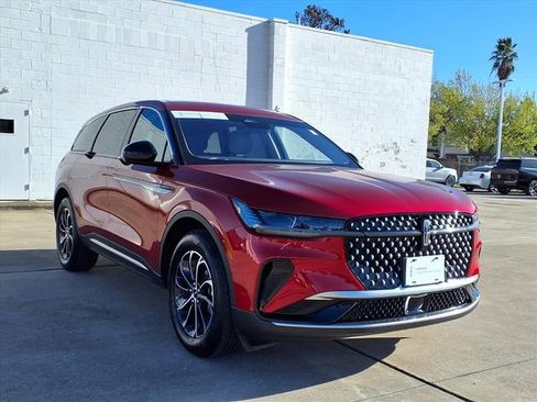 Certified 2024 Lincoln Nautilus Premier image 20