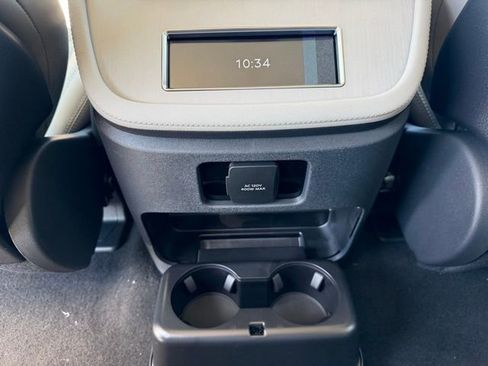 New 2026 Lincoln Navigator L Reserve AWD/4WD image 14