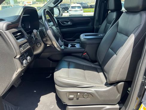 Used 2022 Chevrolet Tahoe Z71 w/ Luxury Package AWD/4WD image 23