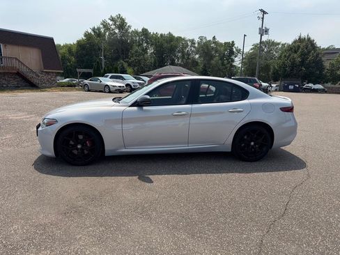 Used 2020 Alfa Romeo Giulia AWD w/ Quick Order Package 22J Sport image 9
