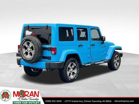 Used 2017 Jeep Wrangler Unlimited Sahara w/ Connectivity Group image 5