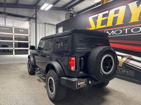 Used 2021 Ford Bronco 4-Door w/ Sasquatch Package image 14