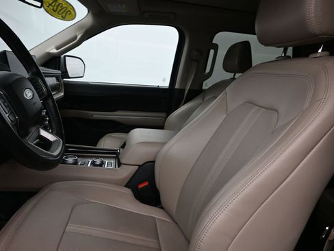 Used 2024 Ford Expedition Max Limited image 28