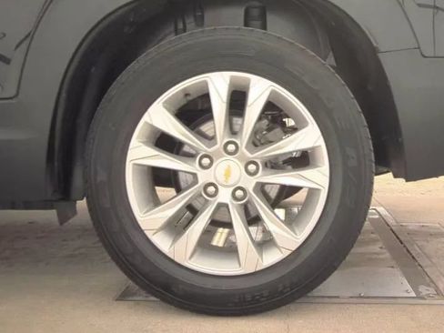 Used 2021 Chevrolet TrailBlazer LS FWD image 14