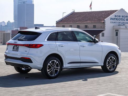New 2026 Audi Q5 Premium AWD/4WD image 4