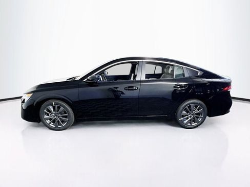New 2026 Nissan Sentra SL w/ Floor Mat Package FWD image 8