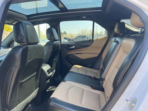 Used 2023 Chevrolet Equinox Premier AWD/4WD image 17