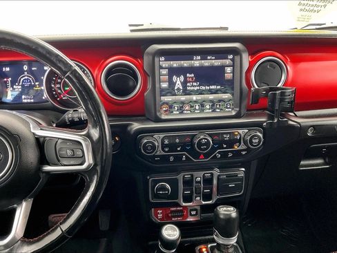 Used 2018 Jeep Wrangler Unlimited Rubicon AWD/4WD image 5
