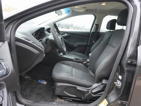 Used 2016 Ford Focus SE image 7