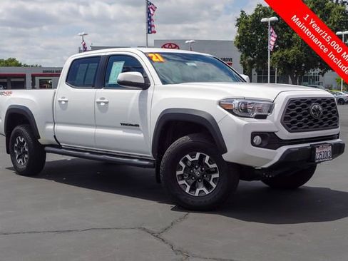 Certified 2021 Toyota Tacoma TRD Off-Road w/ Technology Package AWD/4WD image 7