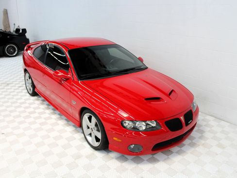 Used 2006 Pontiac GTO image 12
