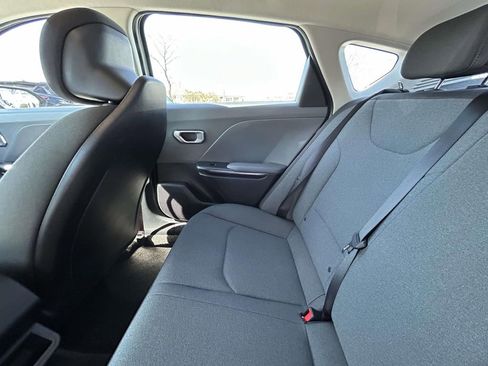 Certified 2025 Kia K4 LXS image 24
