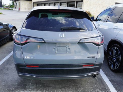 Used 2024 Honda HR-V Sport image 6