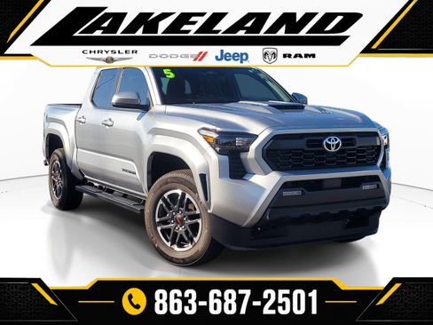 Used 2025 Toyota Tacoma TRD Sport RWD image 1