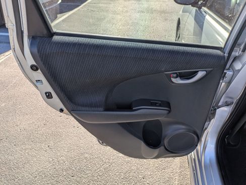 Used 2012 Honda Fit Sport image 27