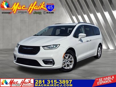 Used 2021 Chrysler Pacifica Touring-L