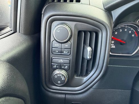 Used 2022 Chevrolet Silverado 1500 Custom w/ Safety Confidence Package AWD/4WD image 34