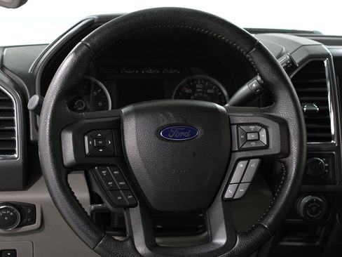 Used 2016 Ford F150 XLT w/ Equipment Group 301A Mid image 8