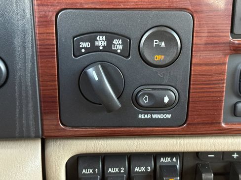 Used 2006 Ford F350 Lariat AWD/4WD image 29