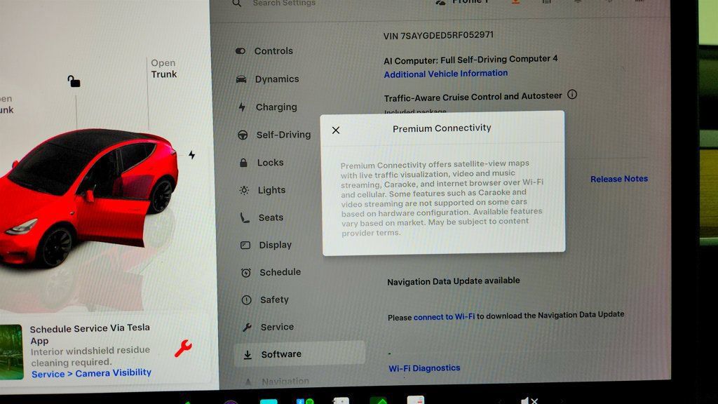 Used 2024 Tesla Model Y 2WD image 17