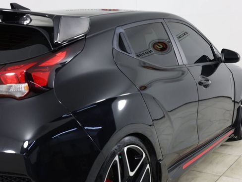 Used 2022 Hyundai Veloster N image 41