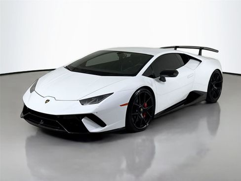 Used 2018 Lamborghini Huracan image 10